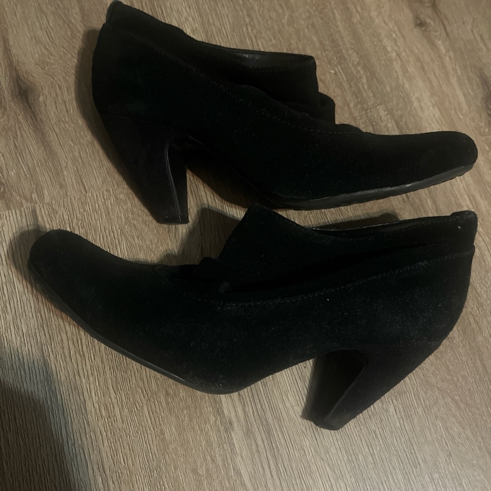 Elegant Black Suede ankle boots, 4 inches heel, size 6